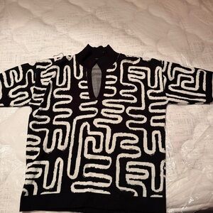 Black & White Geometric Knit Men's Sweater